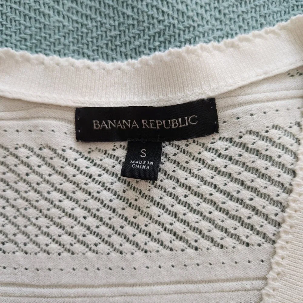 Banana Republic Pointelle Flutter-Sleeve Cardigan White Size Small - Picture 2 of 5